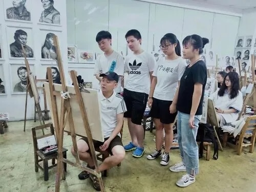鄭州畫(huà)室